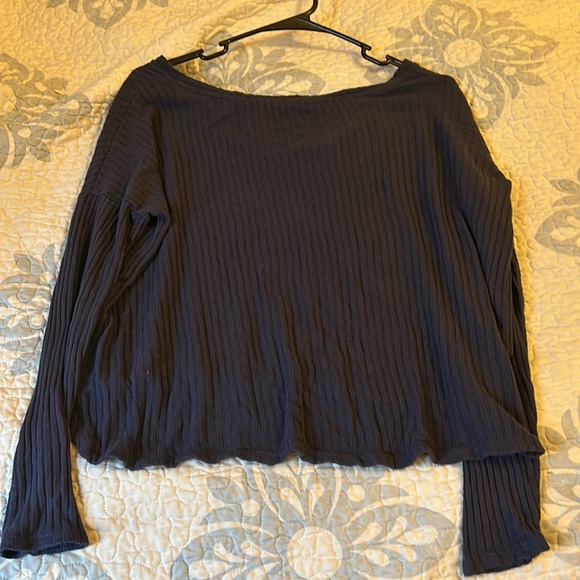 American Eagle Sweater - Picture 6 of 6